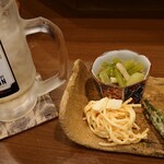 KURIYA 卓 - 角ハイボールとお通し。