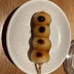 神田西口 もつ焼のんき - みたらし団子