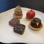 ガストロノミー ジョエル・ロブション - 