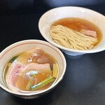 263455199 - 【限定】地鶏と黒豚と鮭節のつけそば