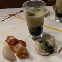 GREVILLEA なんばパークス - ・オクラと翡翠茄子の擦り流し
                    ・近江鶏と琵琶湖元気アスパラと法蓮草のガランティーヌ
                    ・牛海老と山東白菜のファルシー　