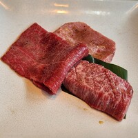 焼肉うしごろ 新宿三丁目店 - 