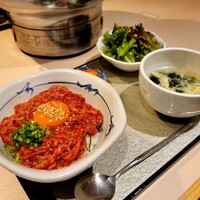 牛刺しと焼肉 仔虎 クリスロード店 - 