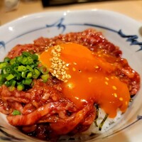 牛刺しと焼肉 仔虎 クリスロード店 - 