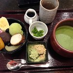 あんみつ抹茶処 雷門まとい - とりあえず抹茶欲を満たすため「抹茶づくし」をセレクト！