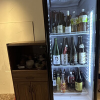 NK 蕎麦屋の二階 - 日本酒のラインナップ豊富