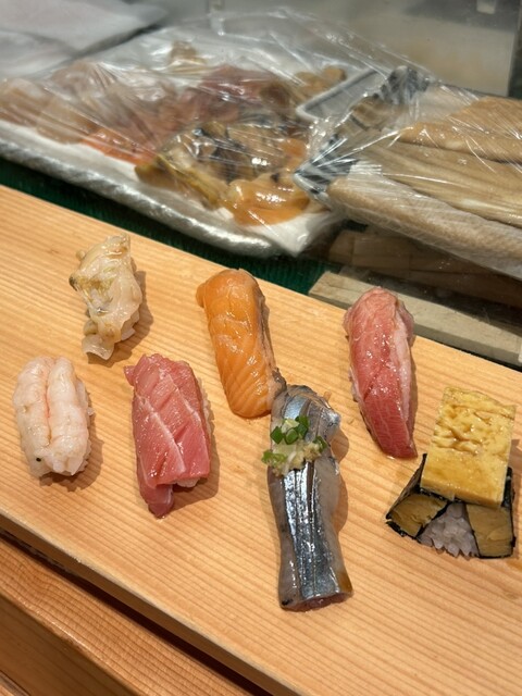 すしすし① 築地 すし一番 4丁目場外市場店 （つきじ すしいちばん） - 築地/寿司