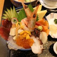 別邸 仲じま - 海鮮こぼれ丼