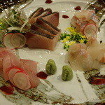 ゆうがた - 刺身の盛り合わせ（真鯛、ほうぼう、メジナ、さわら）