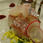 ゆうがた - 刺身盛り合わせ：真鯛（ポン酢で）