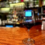 Atari Gastroteka - この日の最後に赤ワインを飲みたくて、立ち寄りました。