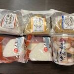 まいばすけっと - 料理写真:大むすび 89円　塩むすび 59円　味噌汁(長ねぎ) 98円