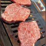 牛肉商 牛旬三郎 - 