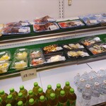 土佐黒潮水産 黒潮ひろば - 陳列棚