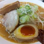 節系とんこつらぁ麺　おもと - 