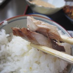 Uinku - 煮込まれた鯖も焼鯖とは違った美味しさがあってご飯との相性もばっちりでした。
                      