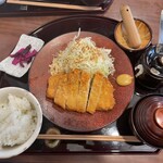 炭焼き団子 志津かわ珈琲庵 - 志津から特製豚カツ定食1,200円