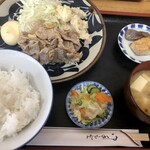 Akebono Shokudo - Ginger Pork Set Meal – JPY 840 (Tax Included)