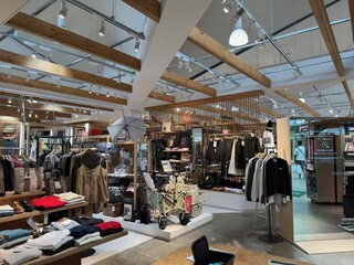 Pie stand BY FREAK'S STORE Karuizawa Purinsushoppingupurazaten - Interior (Apparel)