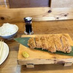 とんかつ紅の豚 - 