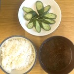 海山食堂 - きゅうり漬物　めし（中）　みそ汁