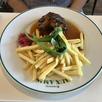 ブラッスリーオザミ 東京スカイツリータウン･ソラマチ店 - オザミ特製ハンバーグ　ポテトフライ添え