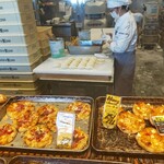 1954 Fukuoka - カレーパン包んでるとこやぁ～