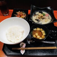 神楽坂 和らく - 生麩入りグリーンカレー