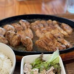 ひこま豚食堂＆精肉店 Boodeli - 