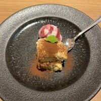 楽食倶楽部 裏小路牛肉店 - ティラミス