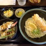 うどん 麦わら - ランパスメニュー「醤油うどん天めしセット」。ただでさえ安くて美味しいのにランパスまでやっちゃうなんて、どこまでも良心的♪