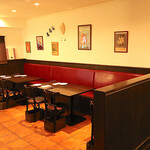 アヴォロンテ - 内観