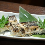 地酒と道産食材 一笑 - さんま棒寿司