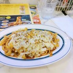 横浜スパゲティ アンド カフェ - ★★★★黒毛和牛のミートソース 1210円 チーズたっぷりで美味しいがCP悪い！この値段ならドリンクつけるべし！