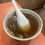 餃子会館 桜町支店 - スープ