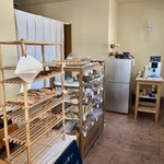 プティ・グーテ - 店内こんな感じ