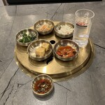 ラオン 焼肉 - パンチャン