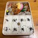 崎陽軒 - 料理写真:中はいつものやつ！