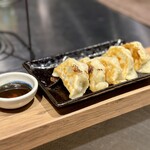 鳥秀 - 手作りもち豚餃子