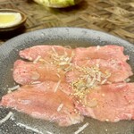 神戸牛焼肉&生タン料理 舌賛 - 