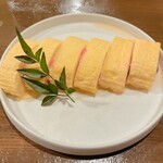 串焼き 小次郎 - だし巻き明太子。大葉も入ってて最高　