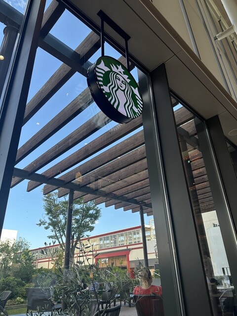 スターバックスコーヒー 蔦屋書店多賀城市図書館店（STARBUCKS COFFEE） - 多賀城（カフェ）の写真