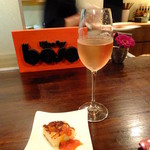 Wine Bar base - 赤いbaseのロゴ作ったそうです♪おつきだし+シャンパニュー　シャルール　プジョワーズ：1300円(’14.3月にて)
