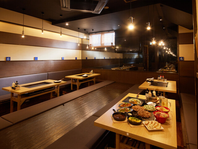 お好み焼きテーブル 座敷