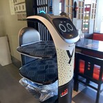 五味八珍 - 五味八珍の新名物・ネコ型配膳ロボット「BellaBot（ベラボット）」