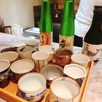 食堂いとめし - お猪口も選べて楽しい