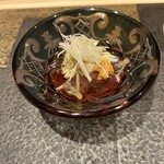 あま木 - 自家製心太、渡り蟹（鬼崎産）の剥き身と内子、千切り大根、蓴菜