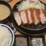 とんかつ檍 - 平日限定ロースかつ定食170g1300円