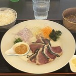 Garden restaurant 仁遊人 - カツオタタキ定食