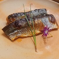 青山鮨孝 - 秋刀魚の幽庵焼き、ほどよい味つけが繊細です